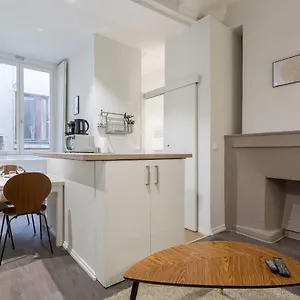 Appartement Jusquà 6 Personnes Au Coeur Du Vieux, Lyon