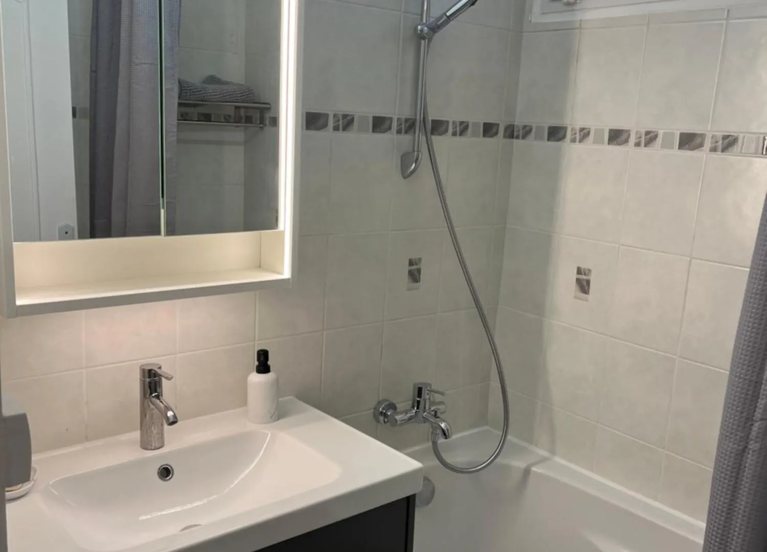 New & Cozy Apartamento Lyon 0*,